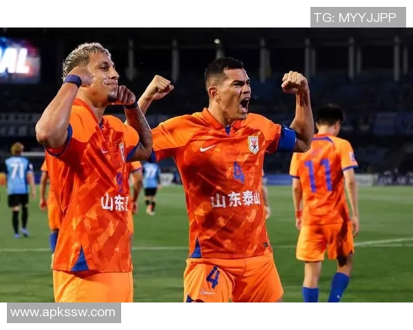 山东足球联赛新篇章开启球迷热情高涨期待精彩对决